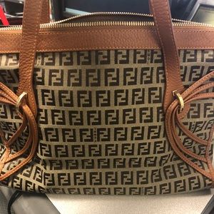 Authentic Fendi purse 👜